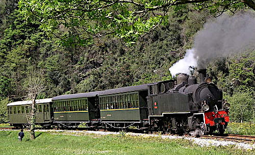 Train at Azpeitia