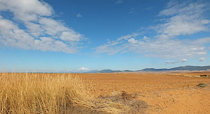 The vast emptiness of central Aragon